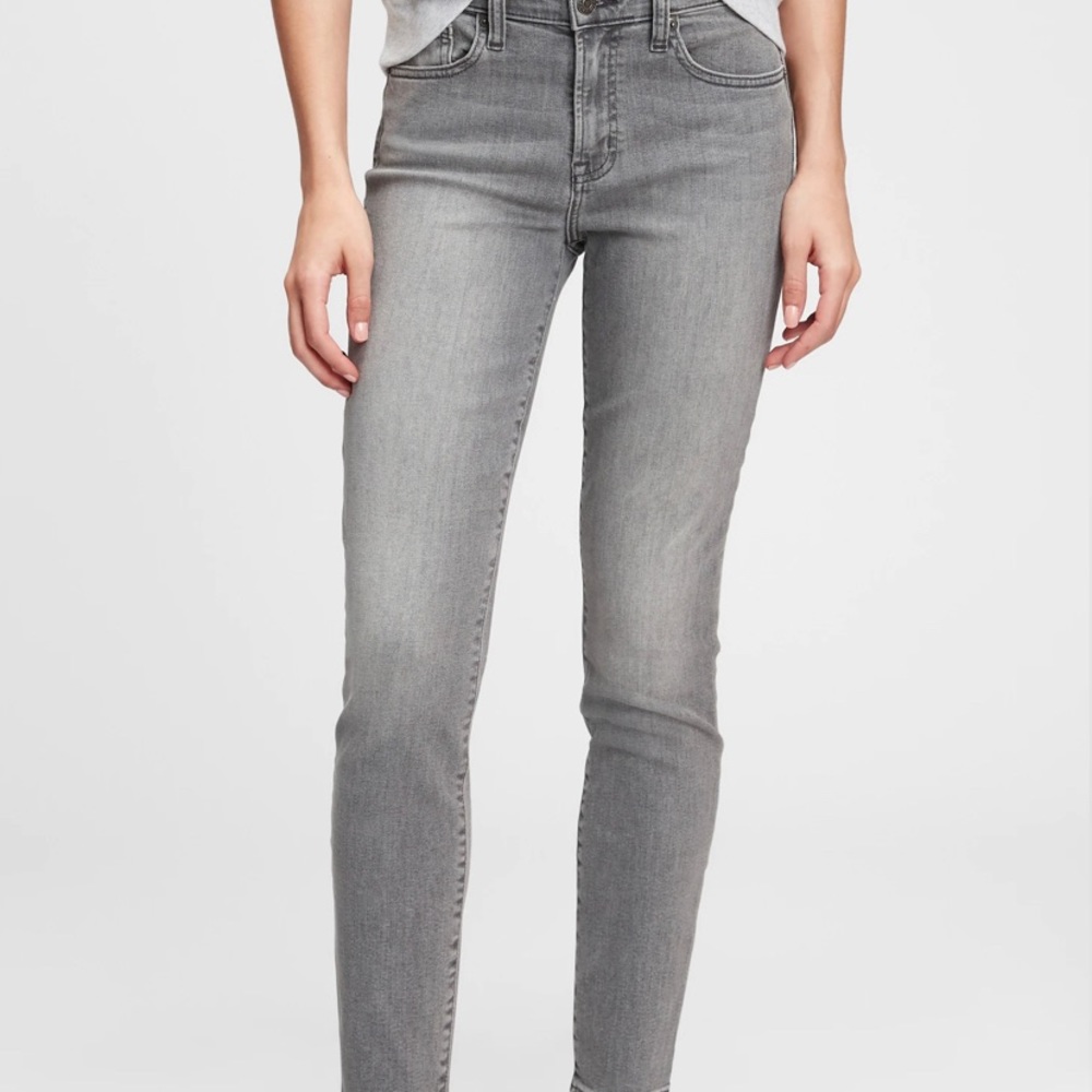 Gap grey skinny jeans